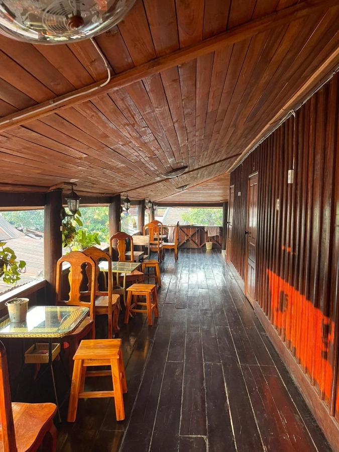 Watthat Backpacker Hostel Luang Prabang Exterior photo